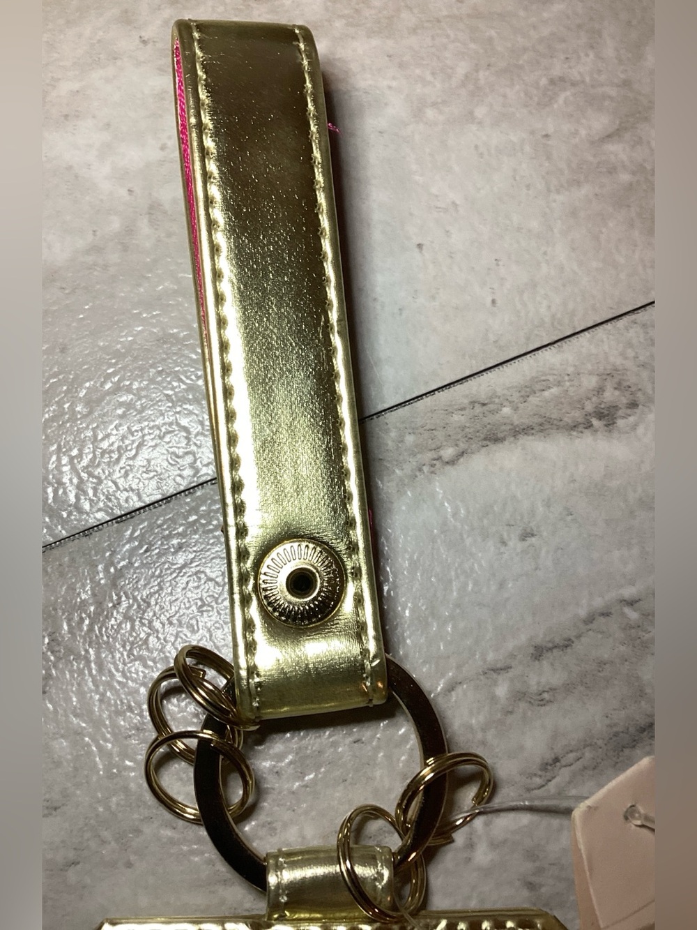 Victoria’s Secret 2009 “Everything I want” Luggage Tag - Picture 8 of 11